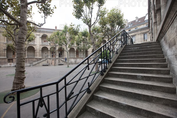 Lycée Arago, Paris