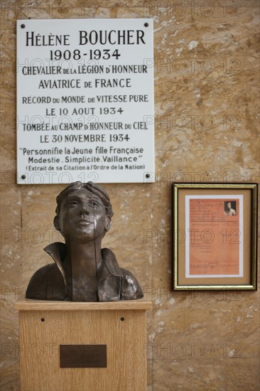 Hall du Lycée Hélène Boucher, Paris