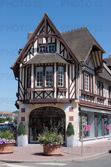 Cote Fleurie, Deauville