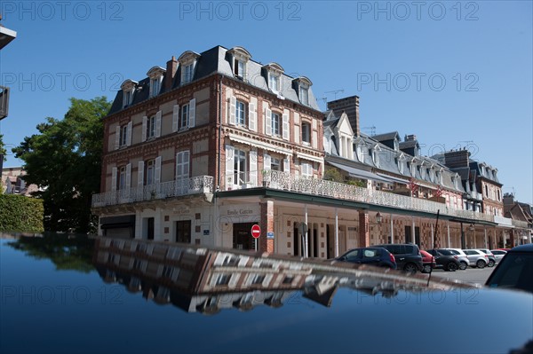 Cote Fleurie, Deauville