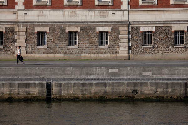 Quai De La Tournelle, Rive Gauche