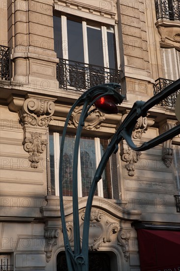 Station de métro Raspail