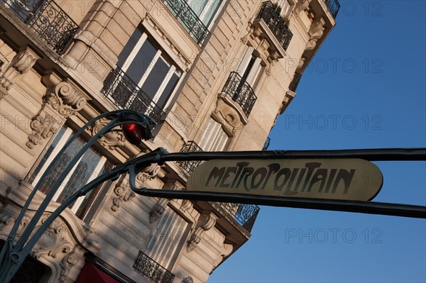 Station de métro Raspail