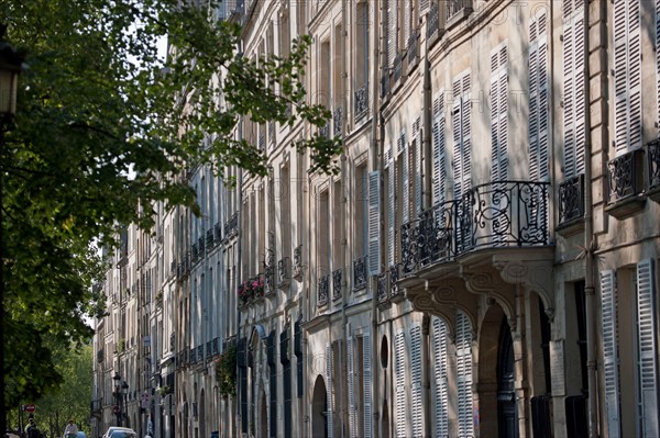 Ile Saint Louis, Quai De Bourbon