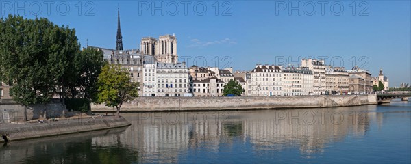 Ile de la Cité, Quai Aux Fleurs