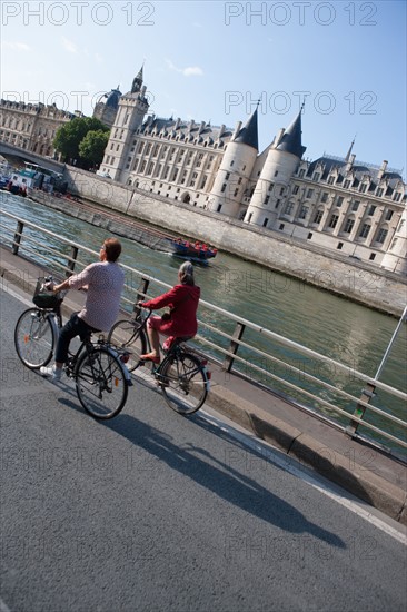 Quai de l'Horloge, Conciergerie