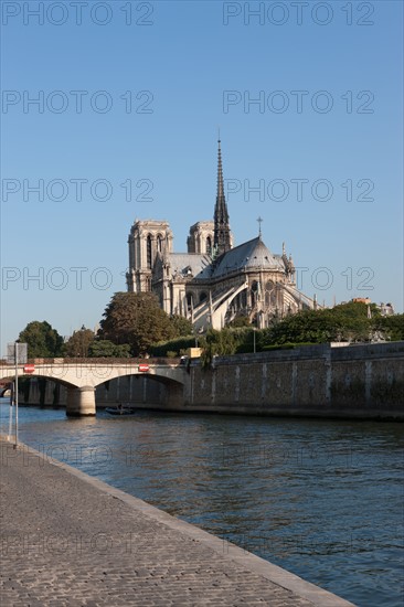 Quai De La Tournelle, Rive Gauche