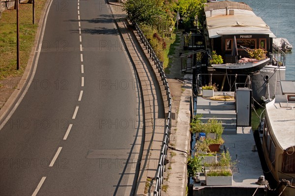 Seine, Pont De Bir Hakeim