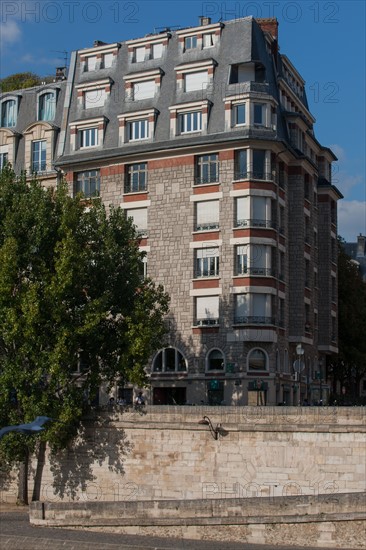 Ile de la Cité, Quai Des Orfevres Depuis Le Quai Des Grands Augustins