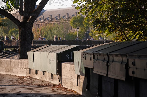 Quai Des Grans Augustins,