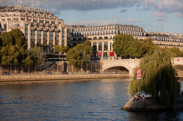 Ile De La Cite,Square Du Vert Galant