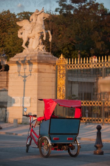 Place De La Concorde, Velo Taxi