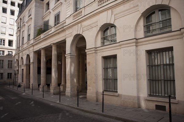 Palais Royal,5 rue de Beaujolais