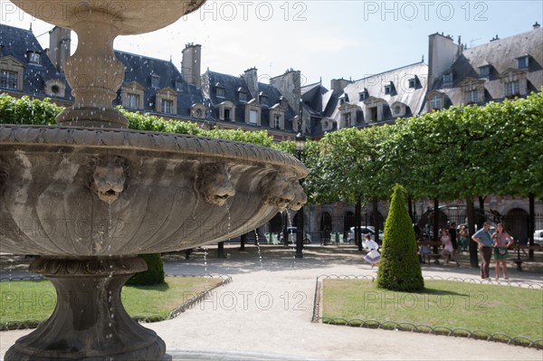 Place Des Vosges, Maison De Victor Hugo