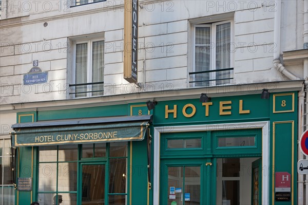 Rue Victor Cousin, Hôtel Cluny Sorbonne