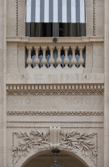 Jardins du Palais Royal, Pavillons De La Galerie Beaujolais