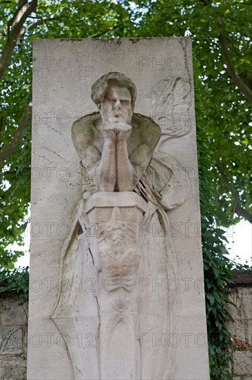 Cimetière du Montparnasse, Cenotaphe De Charles Baudelaire