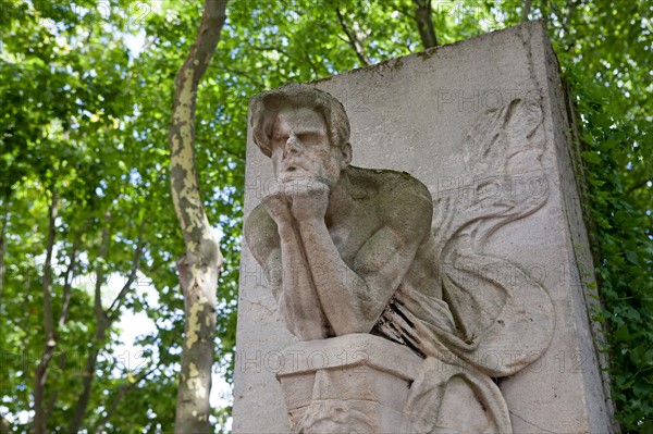 Cimetière du Montparnasse, Cenotaphe De Charles Baudelaire