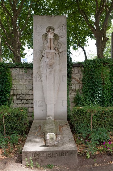 Cimetière du Montparnasse, Cenotaphe De Charles Baudelaire