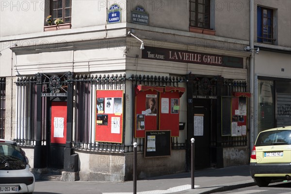 Angle de la rue Larray Et La rue du Puits de L'Emite, Cabaret La Vieille Grille