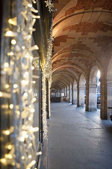 Le Marais, Place Des Vosges