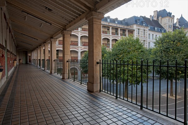 Lycée Louis Le Grand, Paris