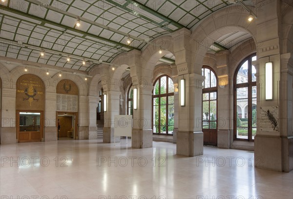 Lycée Louis Le Grand, Paris