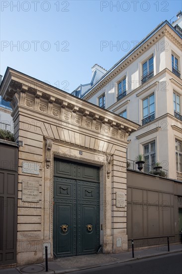 5 rue Bonaparte, Porte cochère