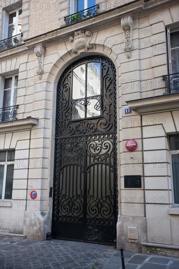 11 rue Servandoni, grille d'entrée