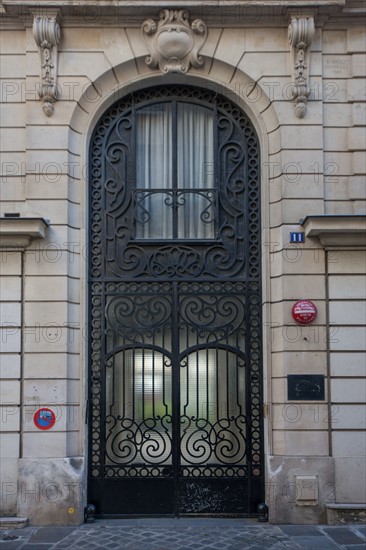 11 rue Servandoni, grille d'entrée