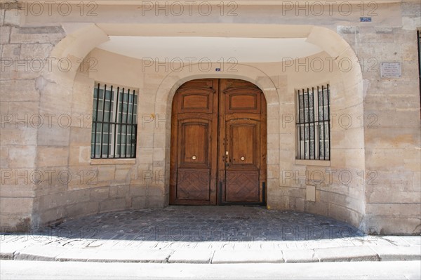 Rue Visconti, Portail de la "Fausse" Mort De Racine