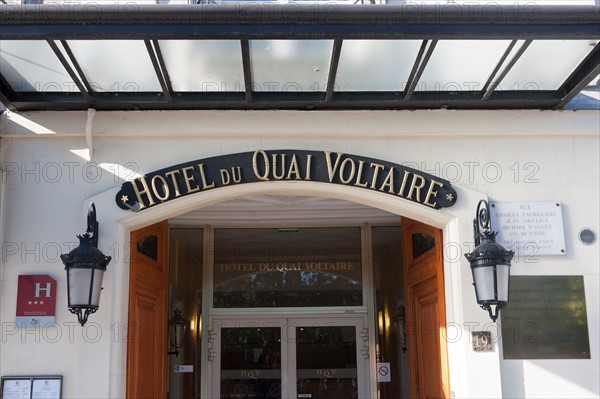 19 Quai Voltaire,  Restaurant La Voltaire