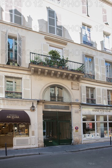 Building where lived Romain Gary in Paris