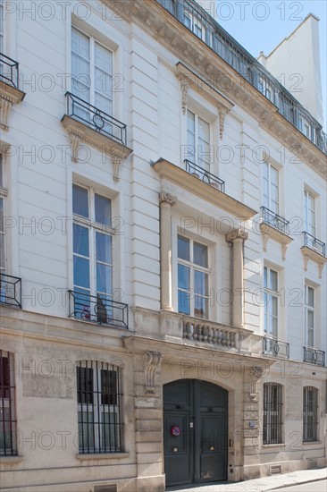 7e Arrondissement, 48 rue De Varenne