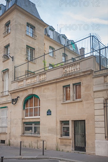 5 rue Gaston Gallimard