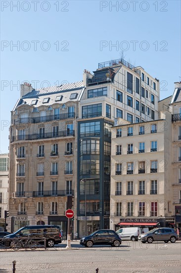 Rue Du Faubourg Saint-Honoré in Paris