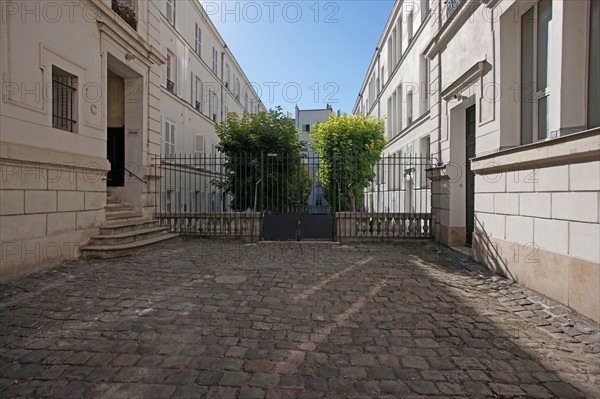 8e Arrondissement, 1Rue Lord Byron