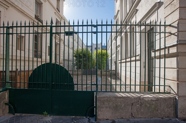 8e Arrondissement, 1Rue Lord Byron