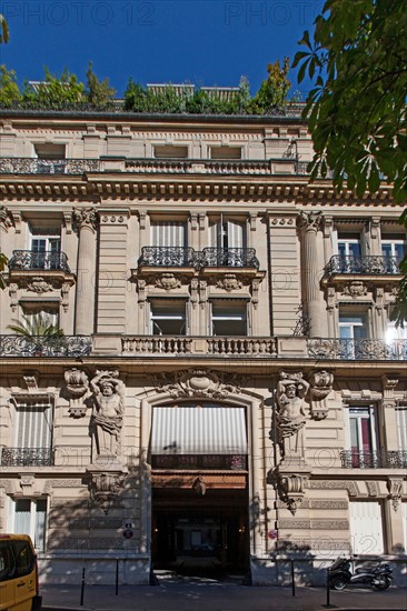 8e Arrondissement, 4 avenue Hoche