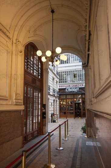 7 rue du Faubourg Montmartre, Bouillon Chartier