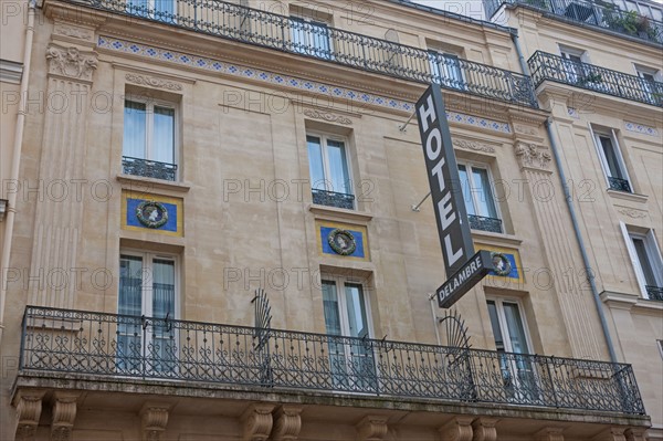 35 rue delambre, Hôtel Delambre