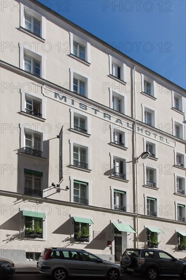 24 rue Cels, Hôtel Mistral où vécurent Sartre et Beauvoir