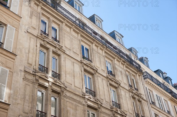 83 rue Dulong Immeuble où vécut Maupassant Au 4e Etage,