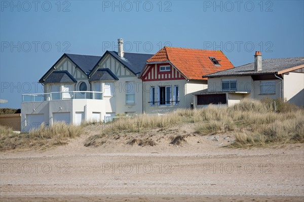 Villers-sur-Mer, villas du front de mer