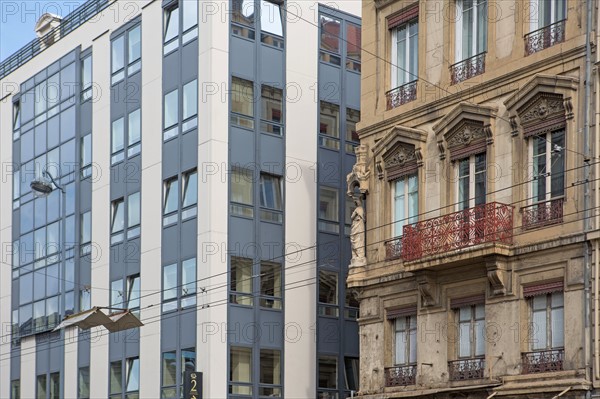 Lyon, immeubles Place des Cordeliers