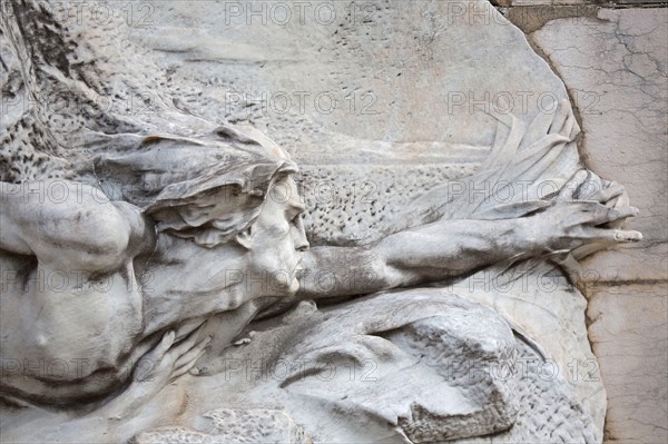 Lyon, sculpture Le Rhone et la Saone