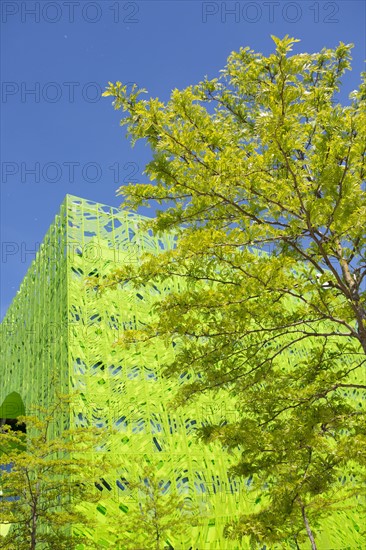 Lyon, Immeuble "Le Cube Vert" dans le quartier Confluence