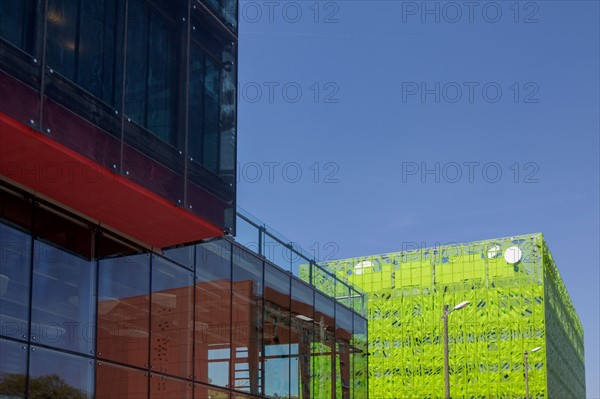 Lyon, Immeuble "Le Cube Vert" dans le quartier Confluence