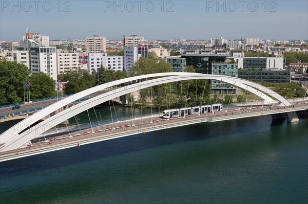 Lyon, Pont Raymond Barre vu depuis le musée des Confluences