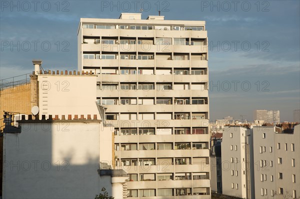 Paris, immeuble rue Firmin Gillot